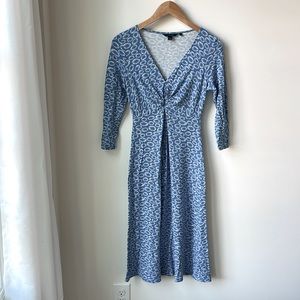 Boden Mod Floral Midi A Line Dress Blue and White Stretch Cinched Detail Size 4